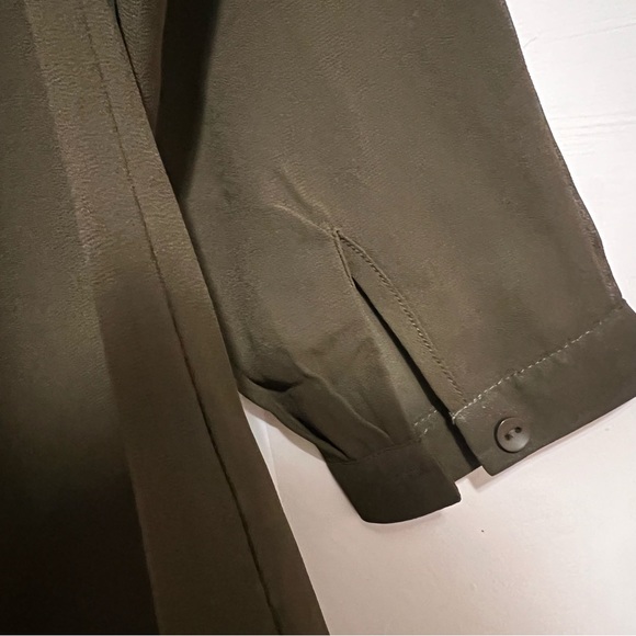 Urban Coco sheer blouse women’s size medium - Picture 10 of 15